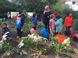 Wie eine Schatzsuche– Wenn aus Kitakindern Gartenzwerge werden